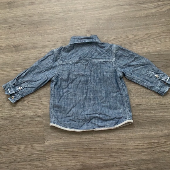 EUC. Levi’s Jeans Long Sleeve Boys Size 12month. - Picture 2 of 4